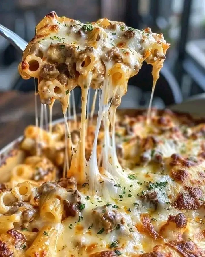 Philly Cheesesteak Pasta 461778796_858496786388248_2455018821047675958_n