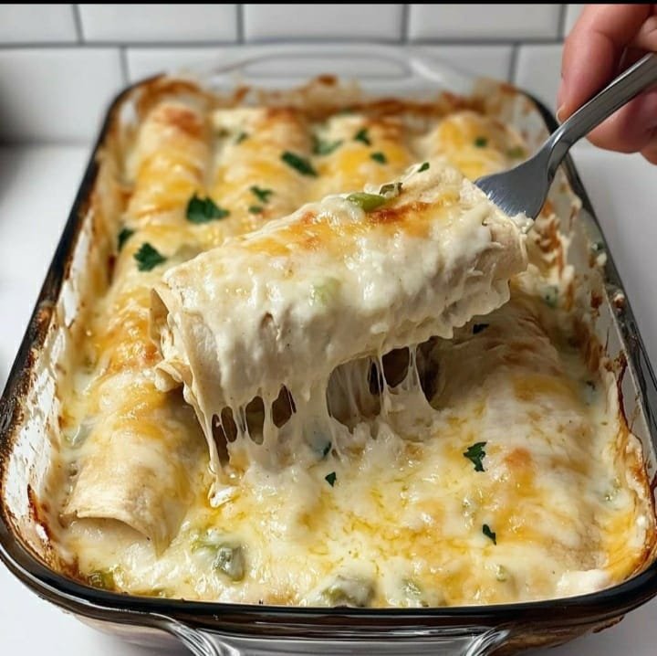 White Chicken Enchiladas 462627443_535435669096635_6708327464234168012_n